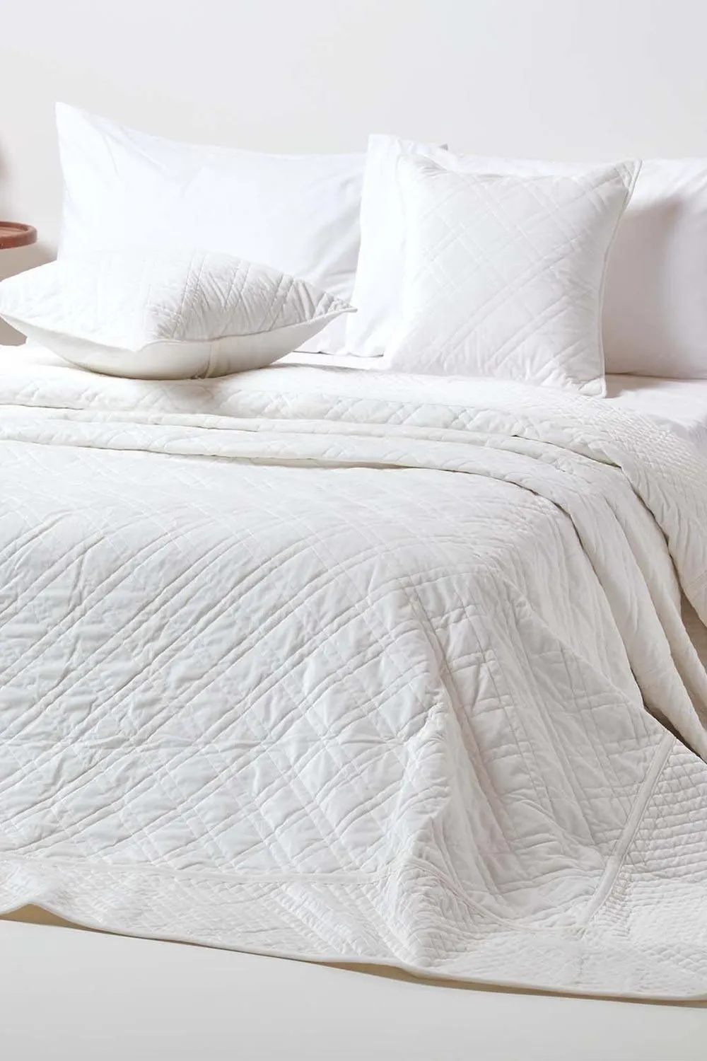 Homescapes Luxury Quilted Velvet Bedspread Geometric Pattern Throw in Cream 1
