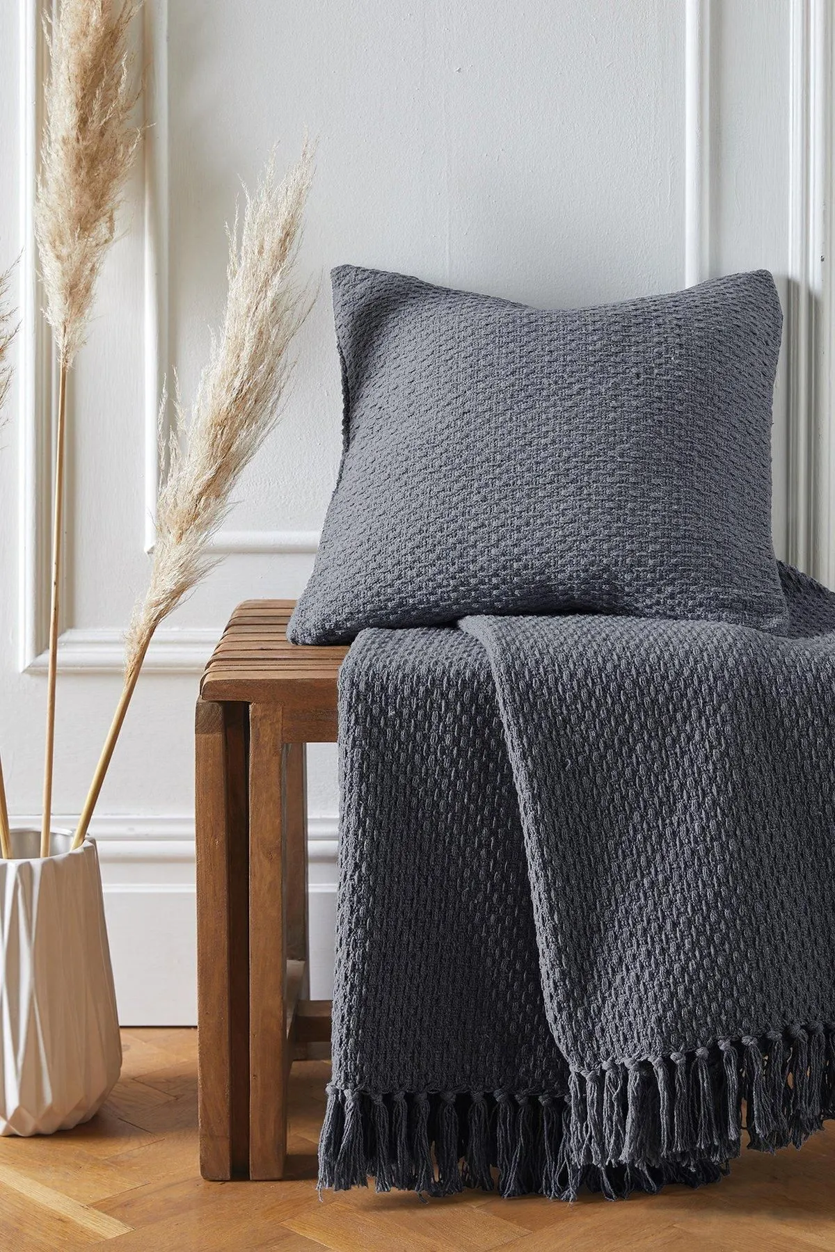 Drift Home 'Hayden' Filled 100% Cotton Basket Weave Cushion in Charcoal