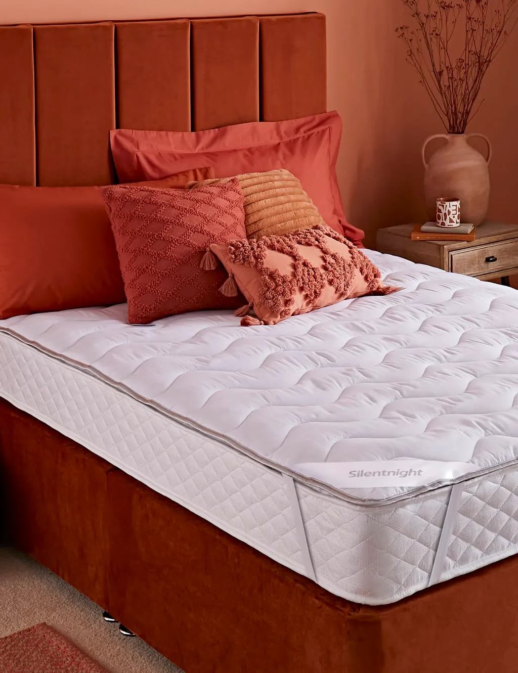 Silentnight Heat Genie Self Heating Mattress Topper White