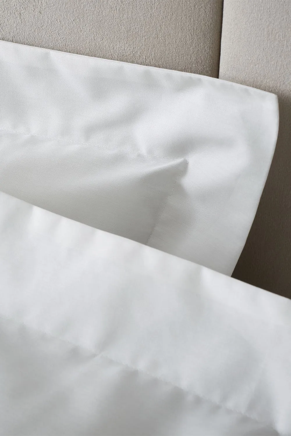 Bianca 180 Thread Count Egyptian Cotton Oxford Pillowcase in White 2