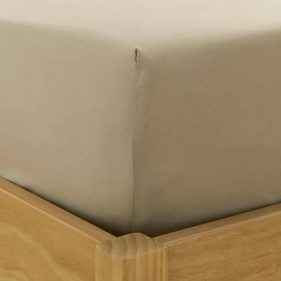 Super Soft Fitted Sheet 3