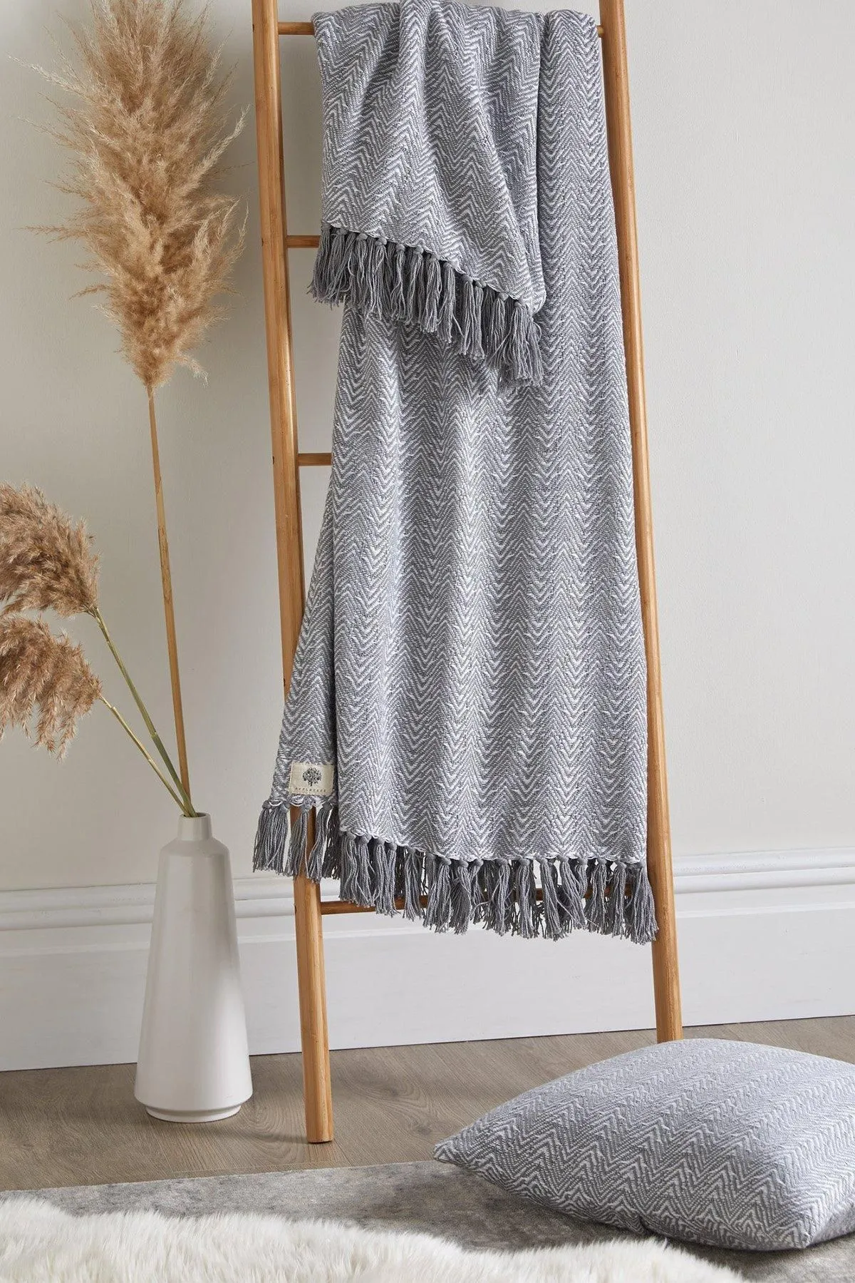 Appletree 'Herringbone' Filled Cushion 100% Cotton With Textured Weave in Silver 3