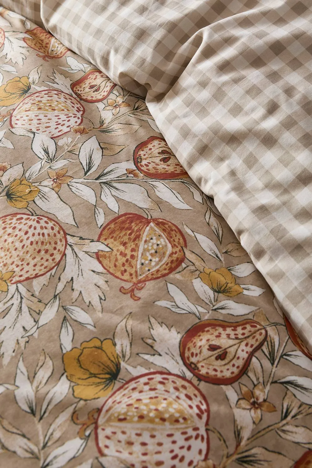 Dreams & Drapes 'Orchard Pears' Easy Care Duvet Cover Set in Natural 3