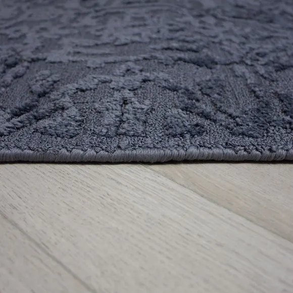 Tyra Traditional Rug 4
