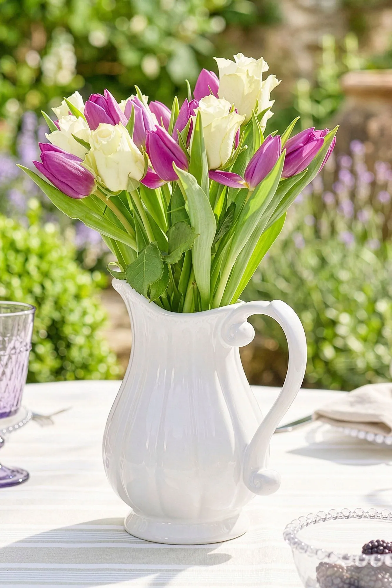 Dibor Gladestry Classical Pitcher Table Decoration Jug Flower Vase in White