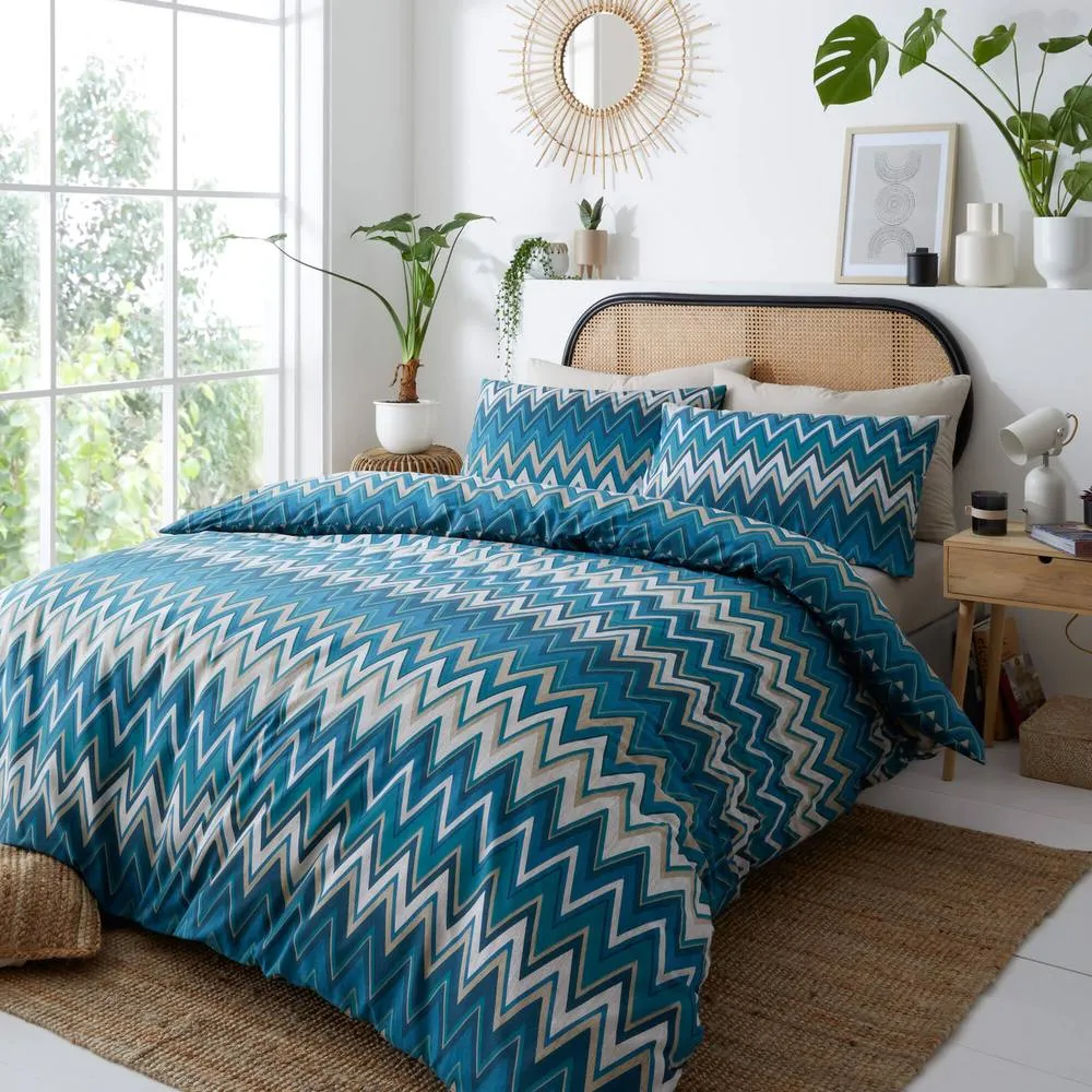 Portfolio Home Tyler Zig Zag Bedding Duvet Cover Quilt Set with Pillowcase in Teal