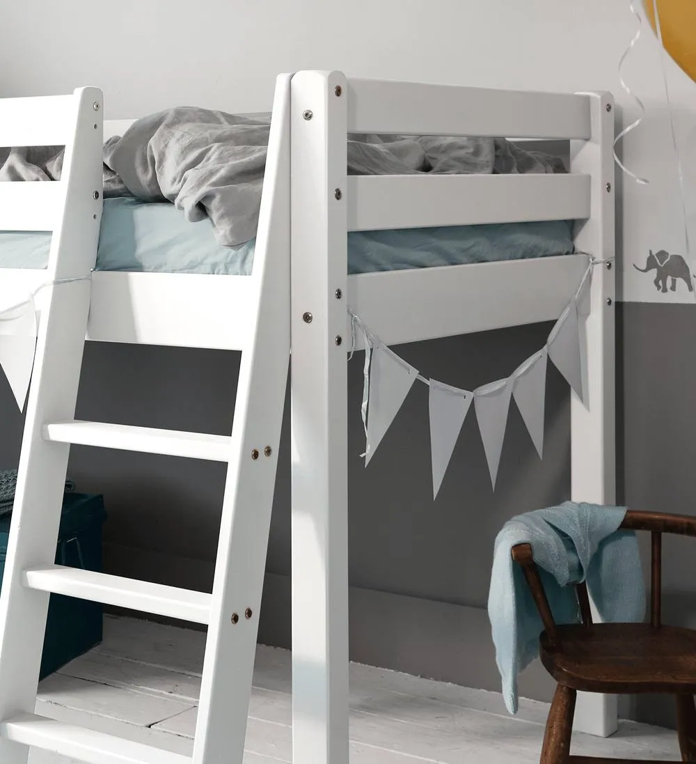 Nöa and Nani Ontario Cabin Bed Midsleeper Shorty in White 2