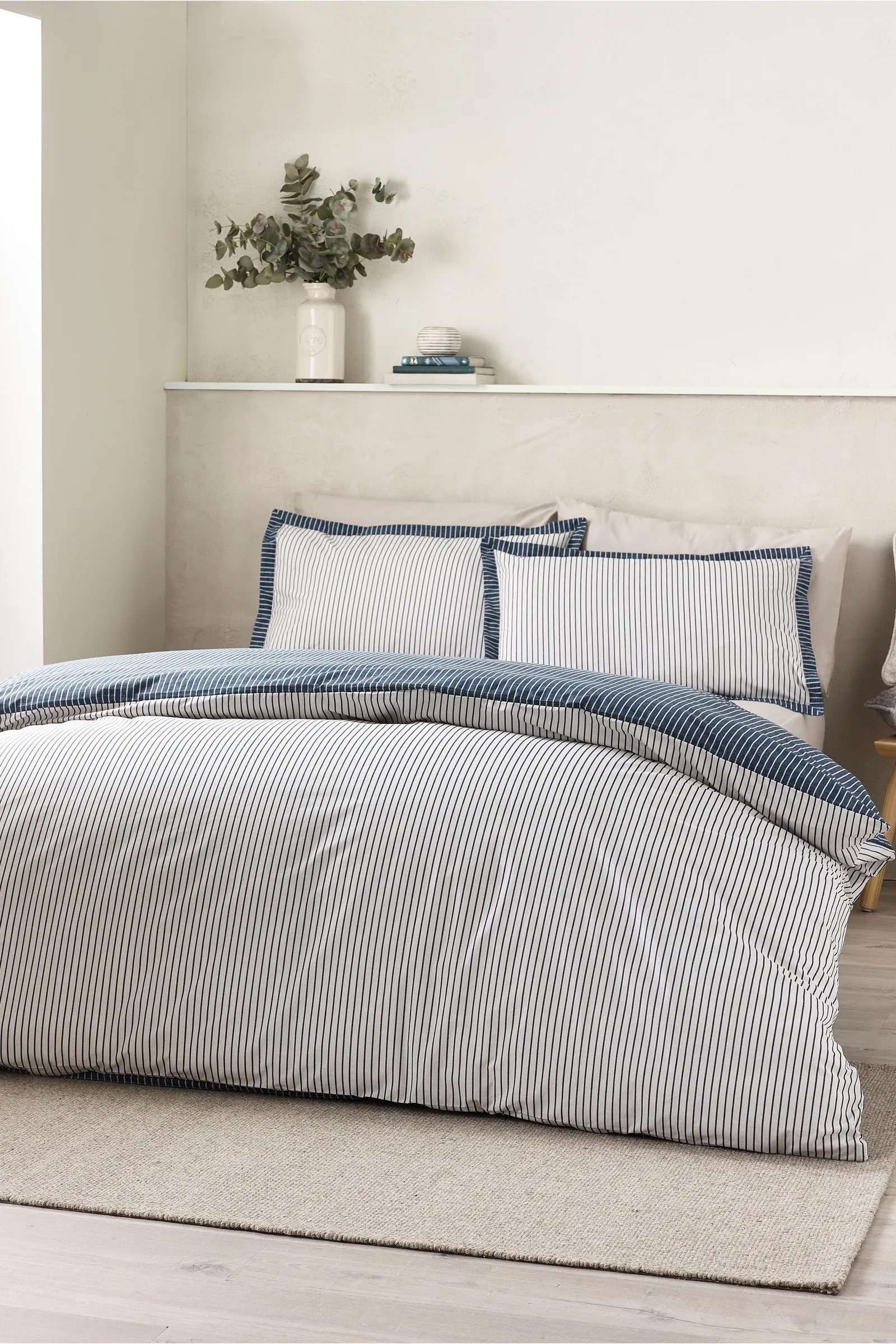 Catherine Lansfield 'Oxford Pinstripe' Reversible Duvet Cover Set in Navy