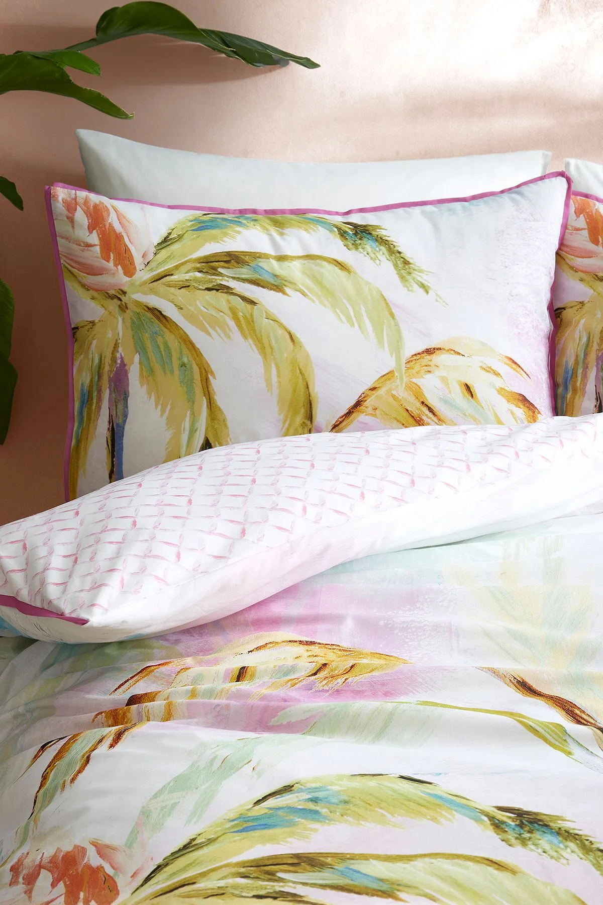 Appletree 'Leilani' 100% Cotton Tropical Print Duvet Cover Set in Green 2