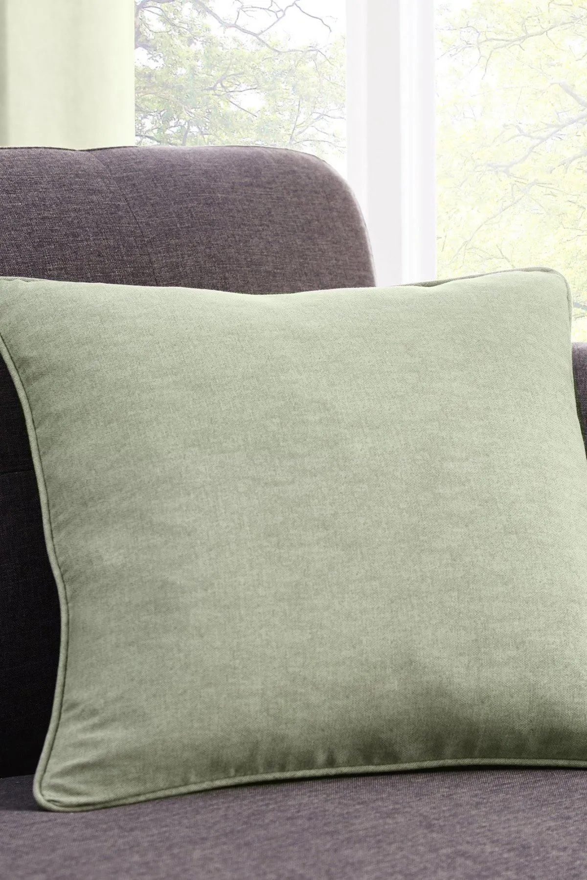 Fusion 'Sorbonne' Luxury Plain Dyed Filled Cushion 100% Cotton in Green