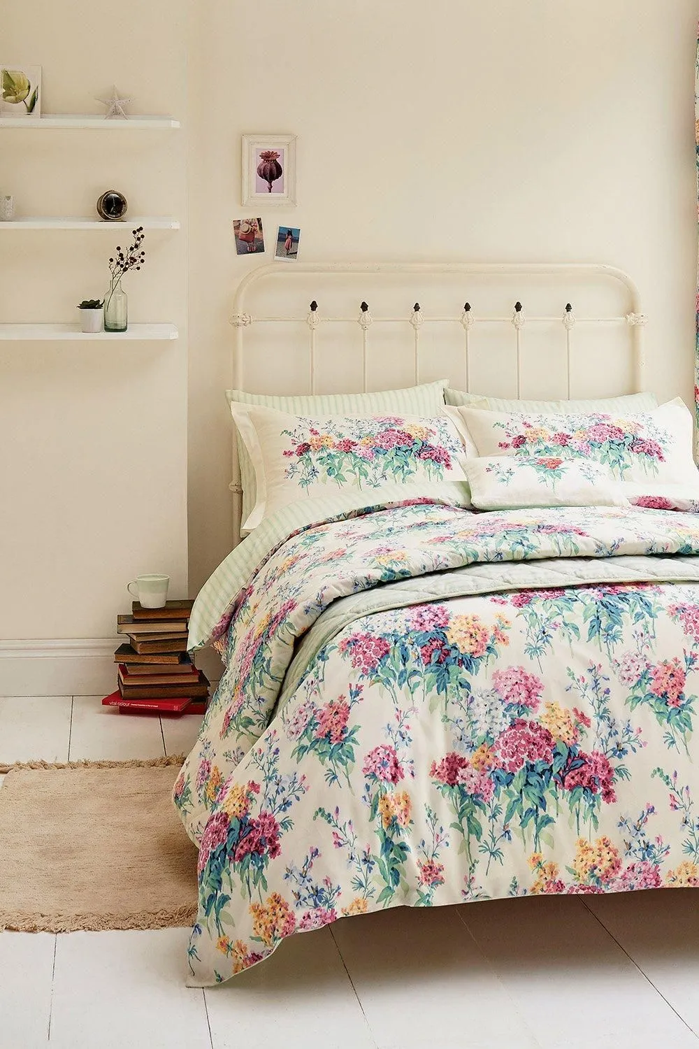 Sanderson 'Sweet Williams' Cotton Duvet Cover Set