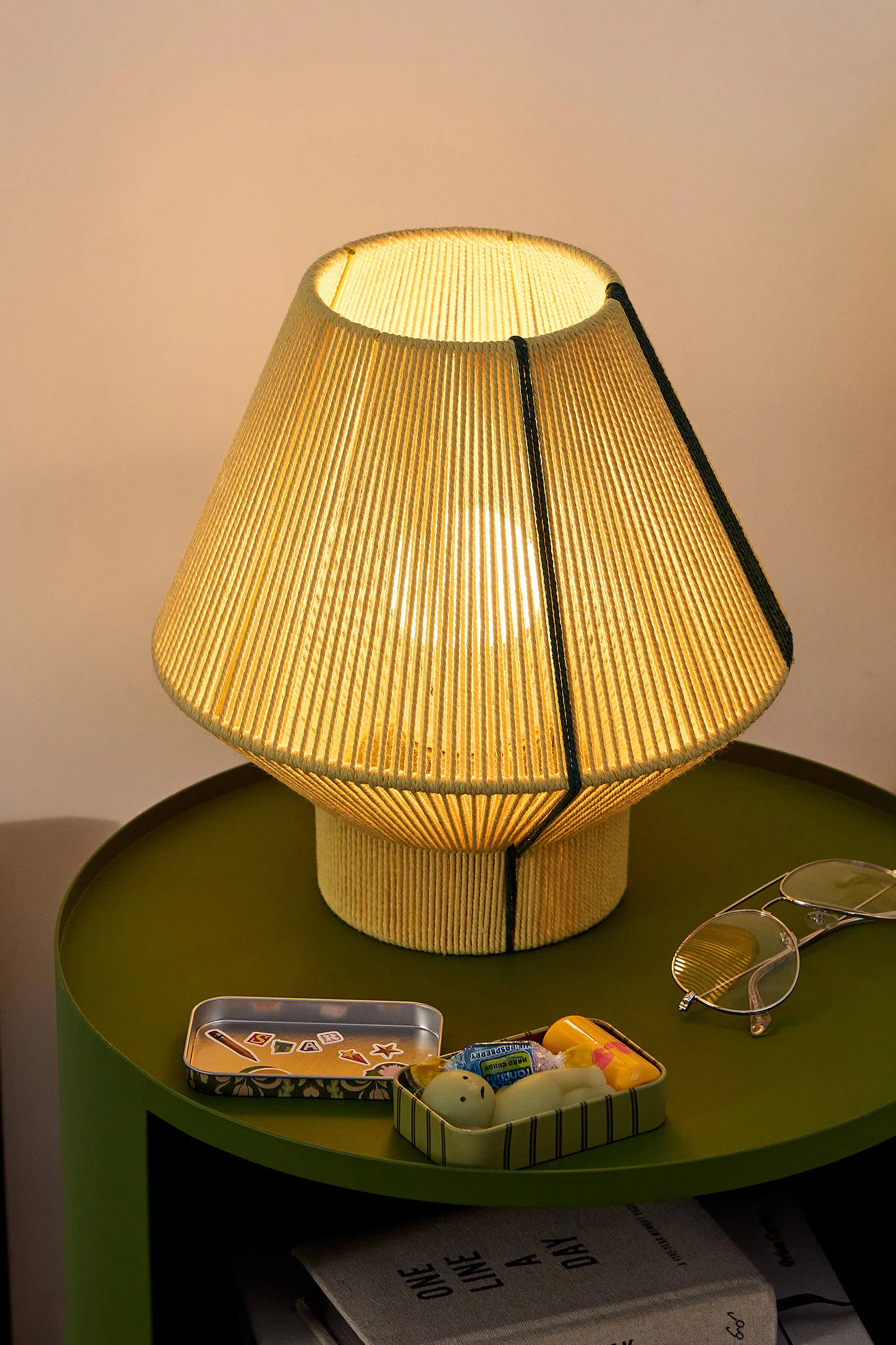 String Table Lamp - Yellow 2