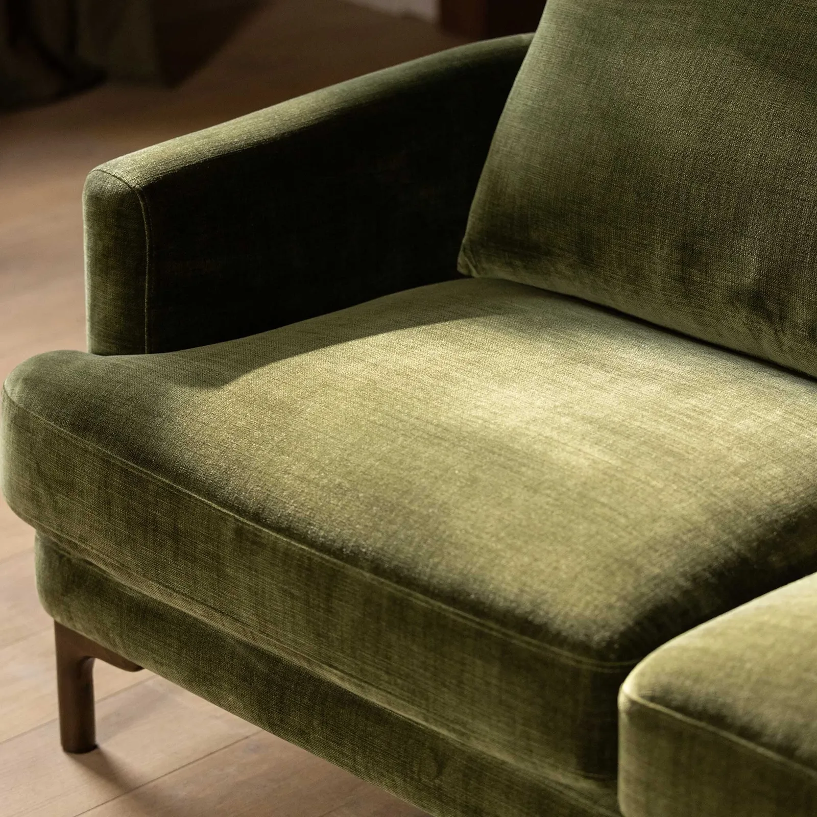 Olivia Right-Hand Facing Corner Sofa | Barker & Stonehouse 3