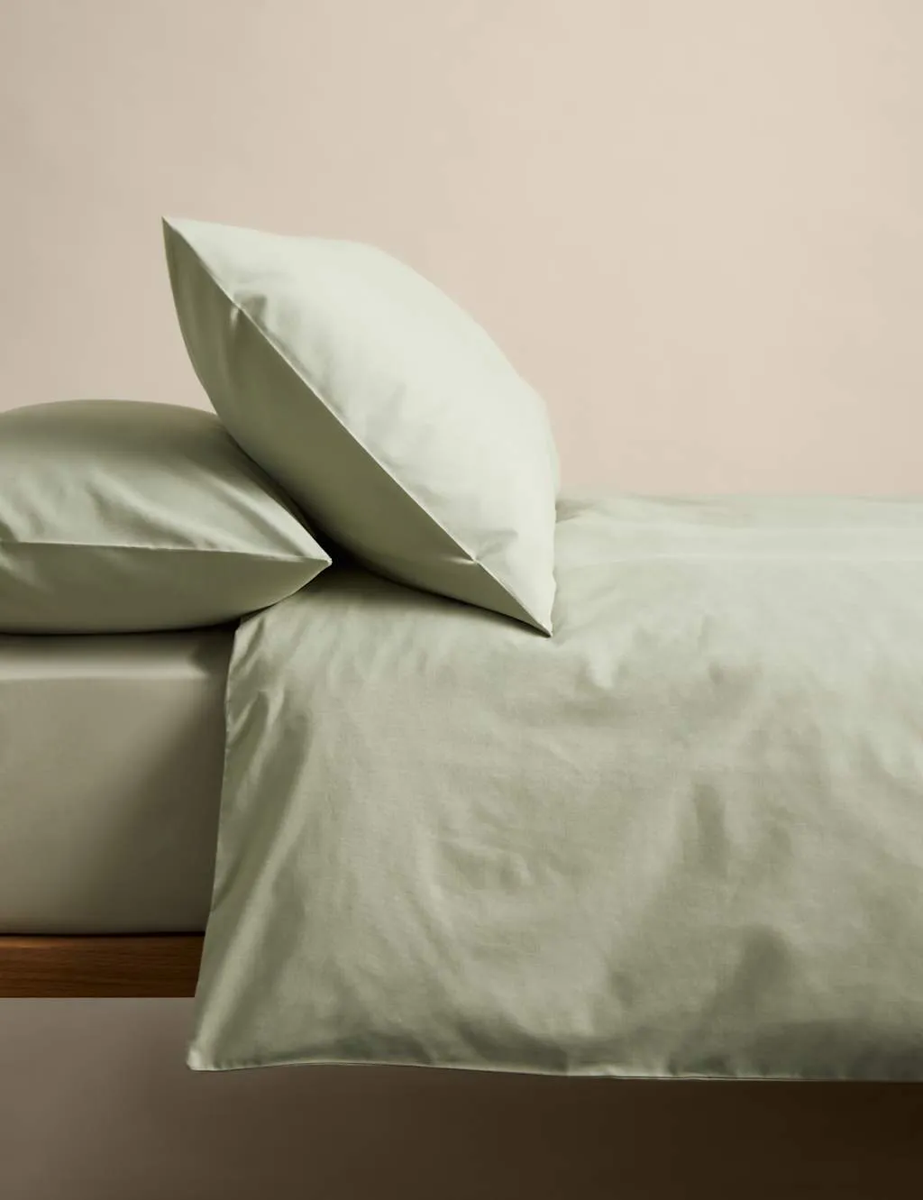M&S Body Sensor™ Pure Cotton Bedding Set Green
