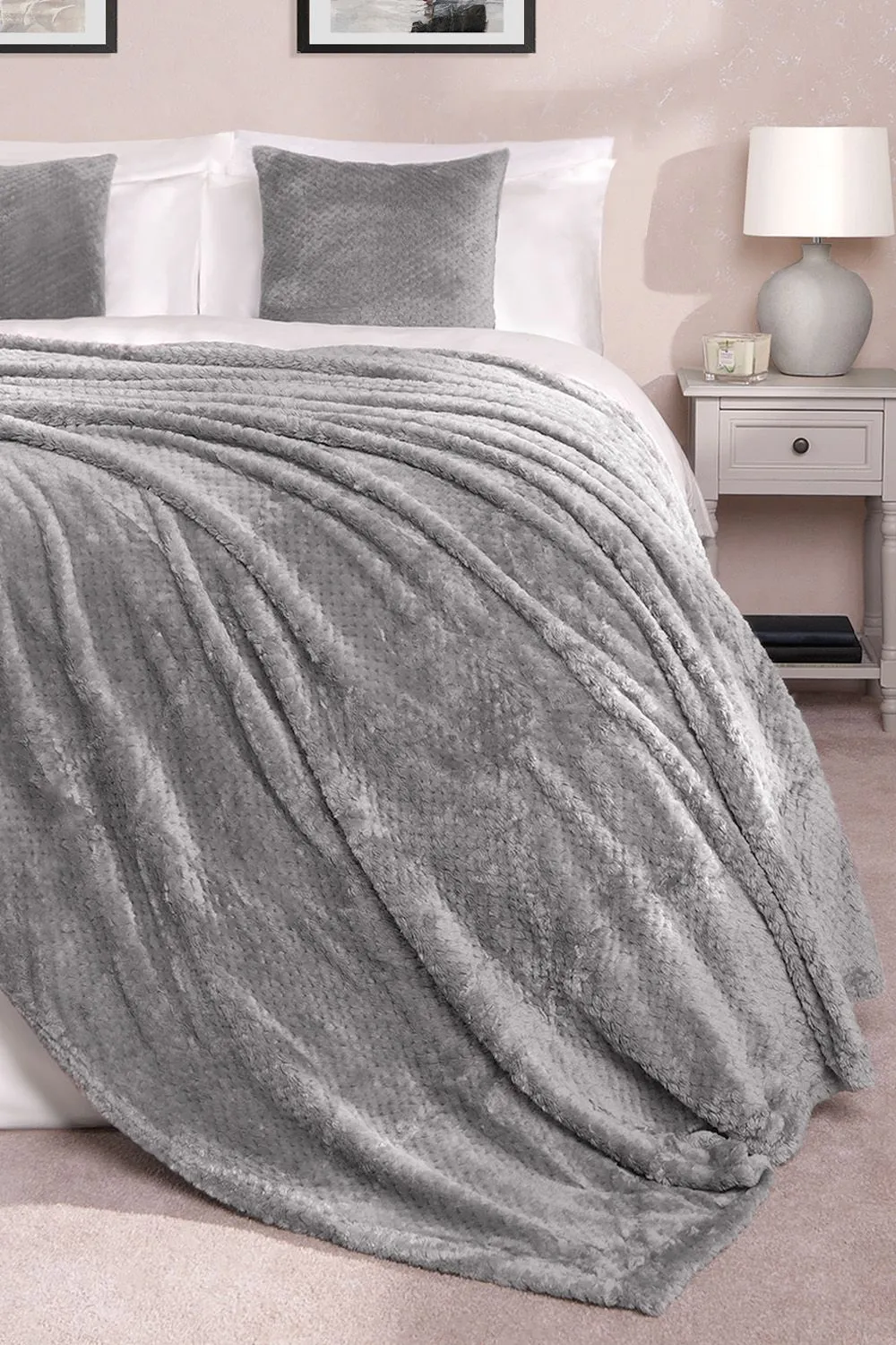 OHS Luxury Large Waffle Honeycomb Mink Warm Throw in Charcoal