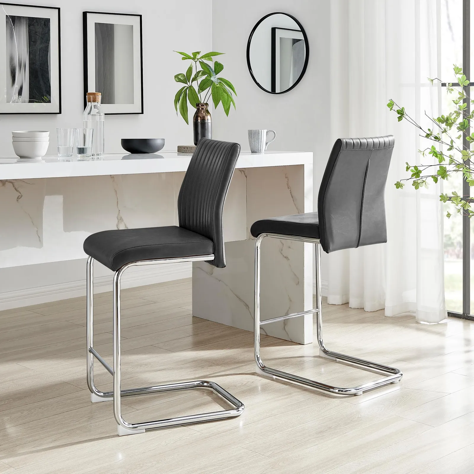 FurnitureboxUK Lorenzo 2x Faux Leather & Silver Counter Stools in Black 1