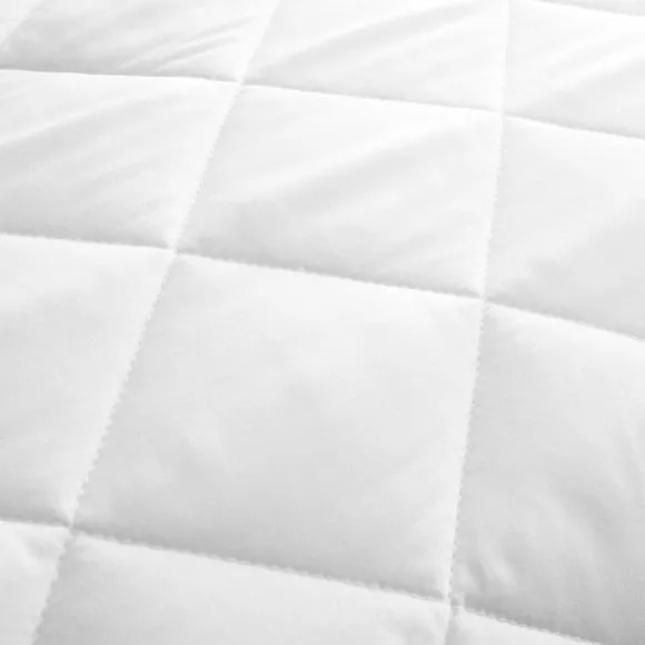 Helston Quilted Bedspread 2