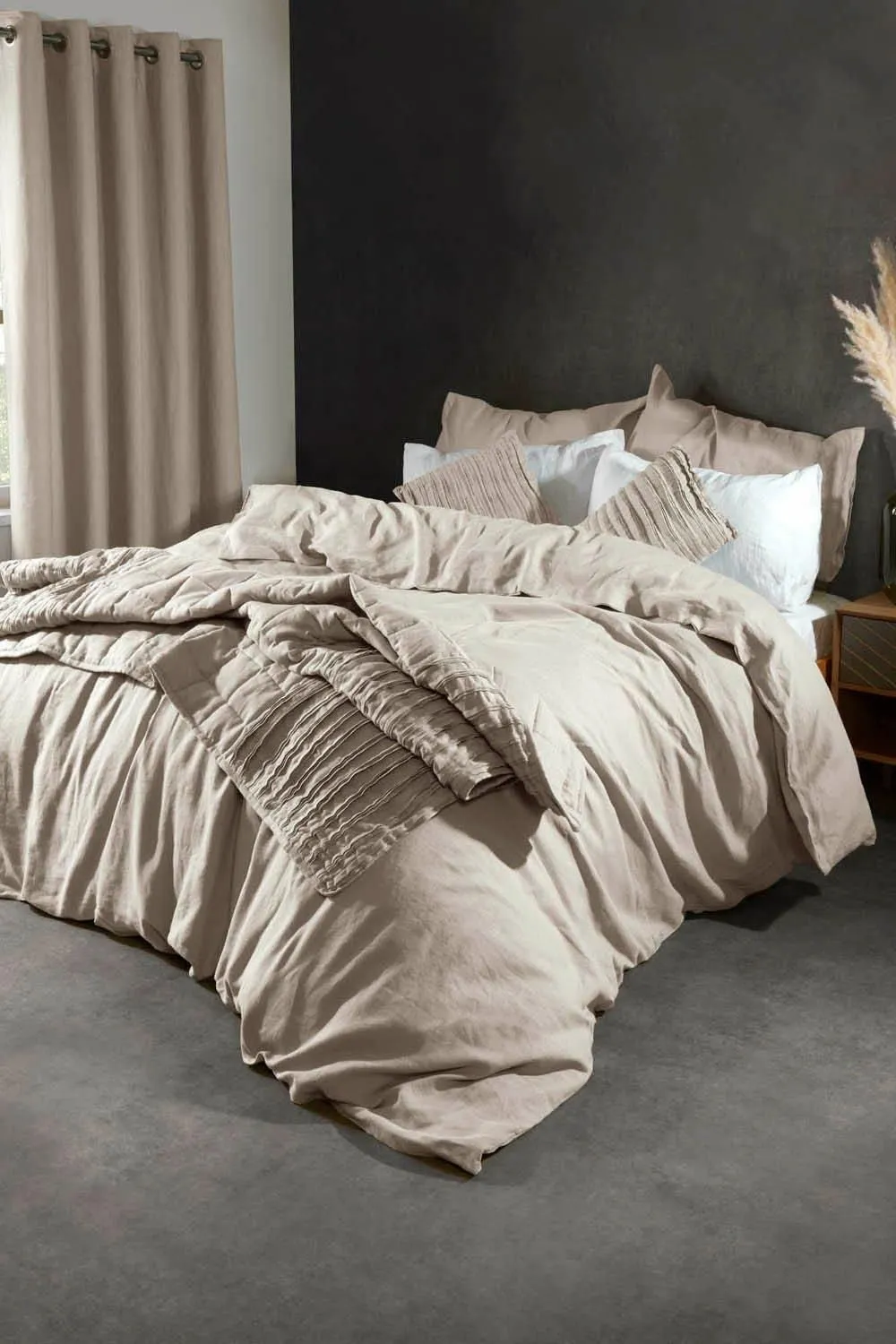 Lazy Linen 'Pure Washed Linen' Quilted Throw in Beige