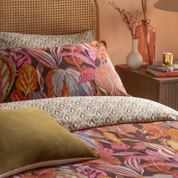 Furn. Utopia Duvet Cover and Pillowcase Set 2