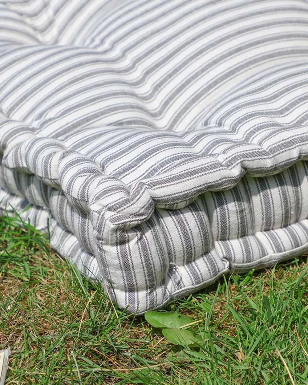 Dibor Set of 4 Giant Grey Striped Indoor Outdoor Chair Seat Pad Garden Furniture Cushions L50cm x W50cm in Green 5