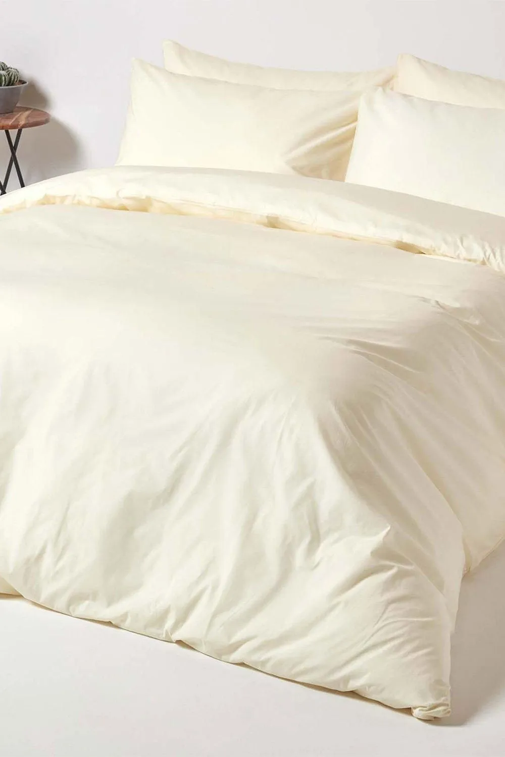 Homescapes Egyptian Cotton Duvet Cover with Pillowcase, 200 TC in Cream 2