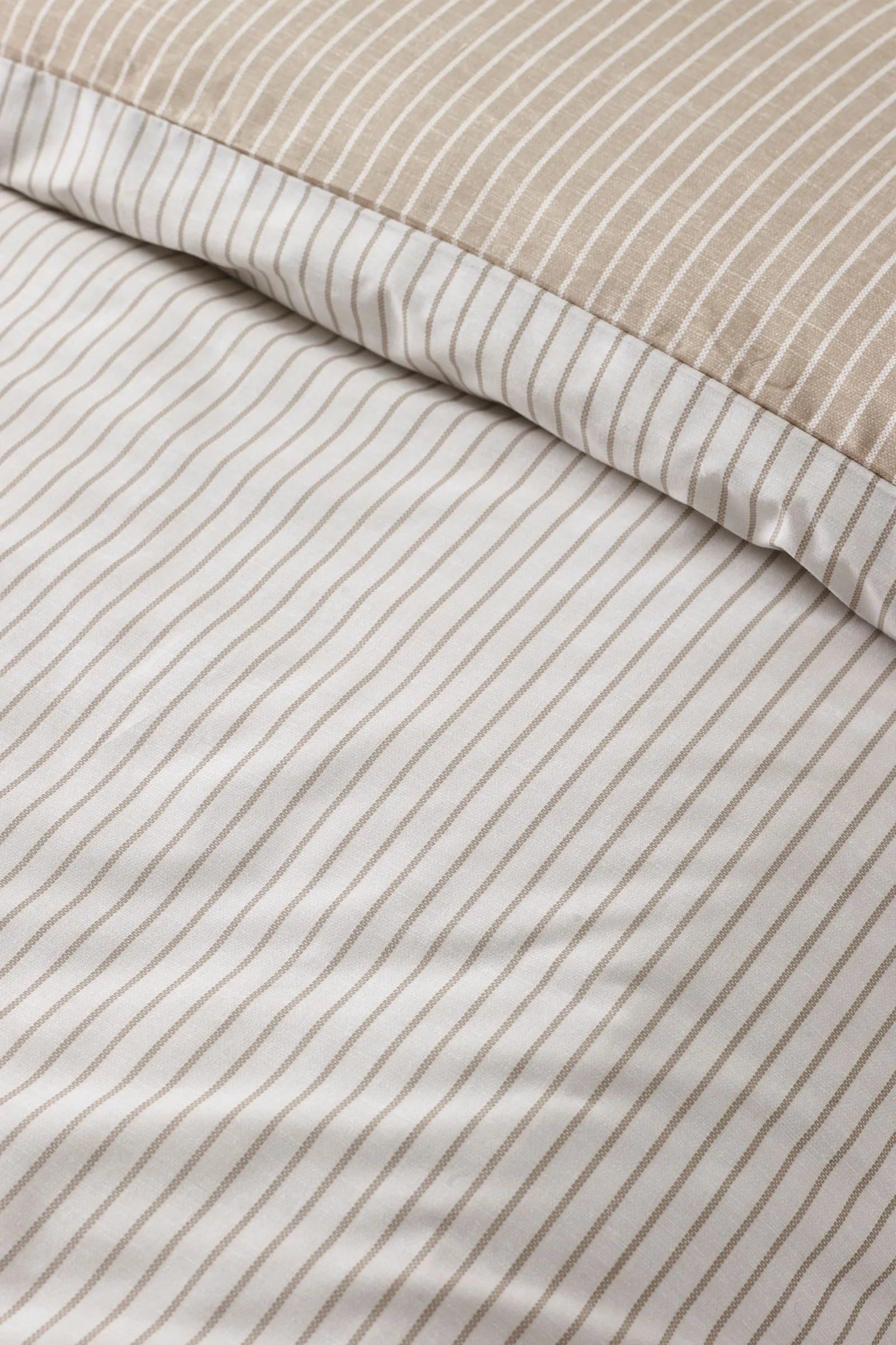Catherine Lansfield 'Oxford Pinstripe' Reversible Duvet Cover Set in Natural 4