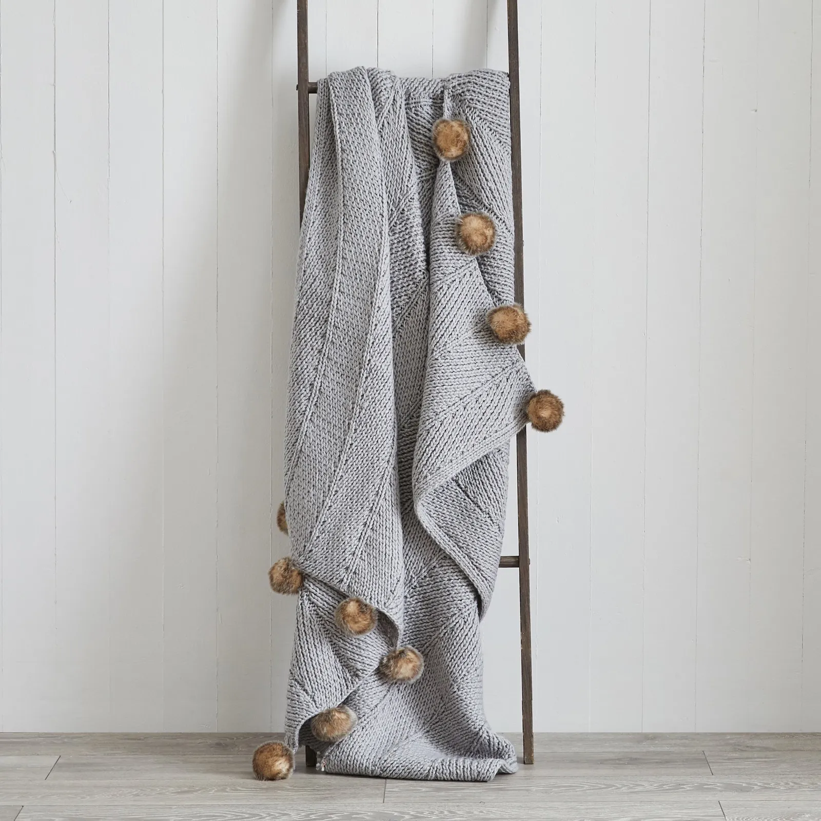 Chunky Knit Faux Fur Pom Pom 130cm x 180cm Throw Grey