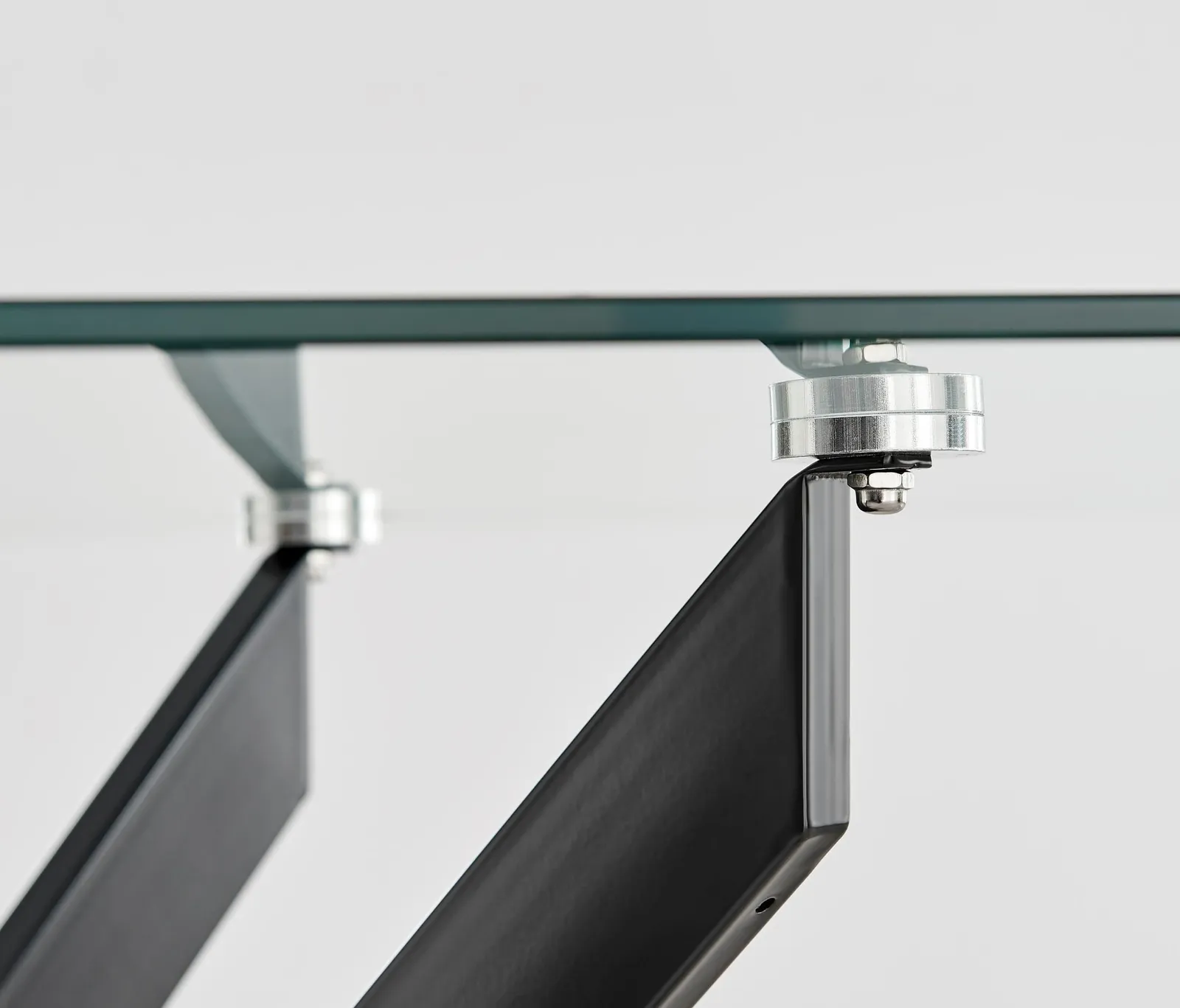 FurnitureboxUK Leonardo 150cm 6-Seater Glass & Chrome Metal Starburst Dining Table in Black 5