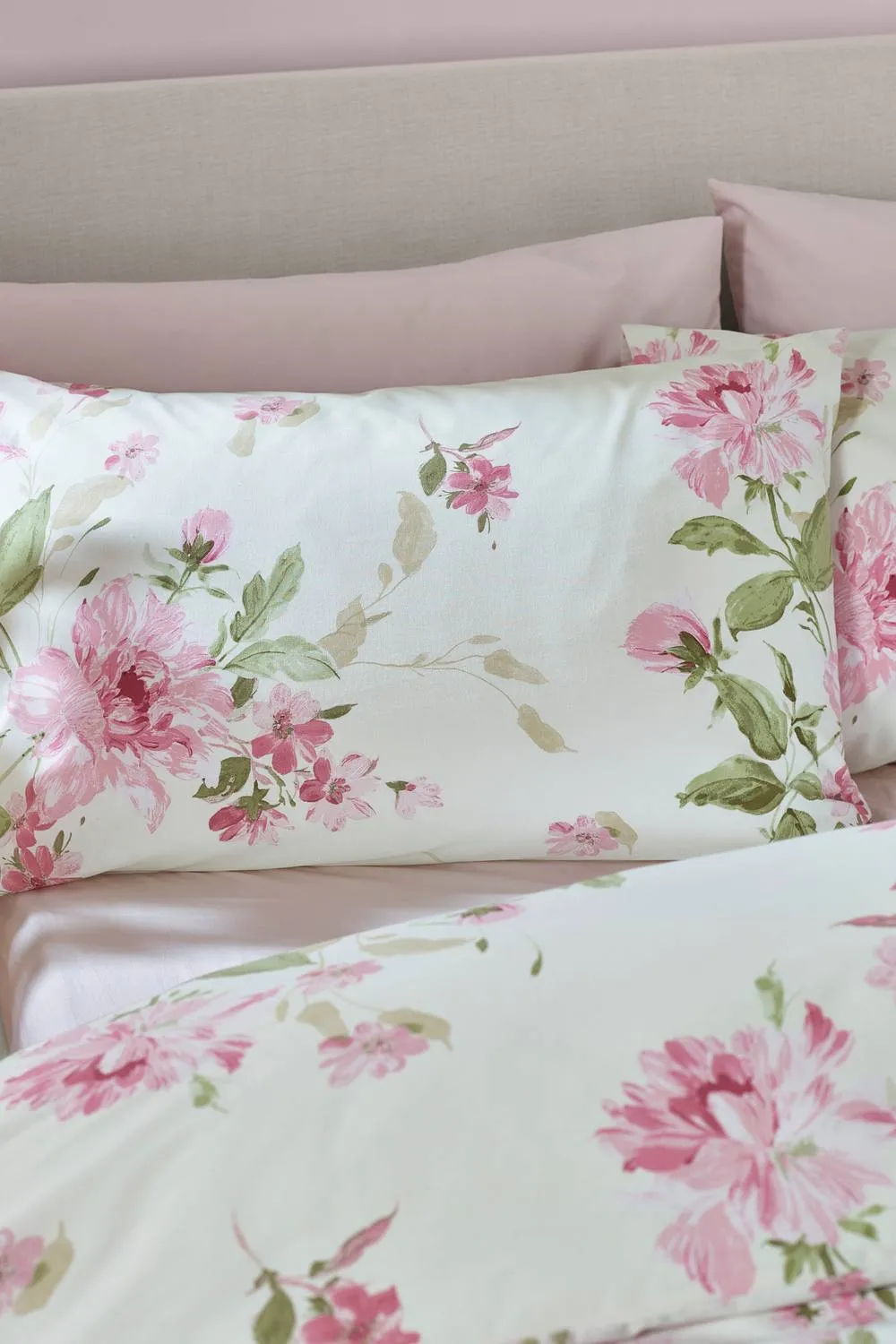 Catherine Lansfield 'Avebury Floral' Reversible Duvet Cover Set in Cream 3