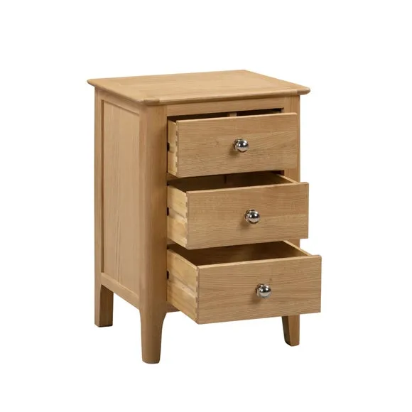 Cotswold 3 Drawer Bedside Table, Oak 3