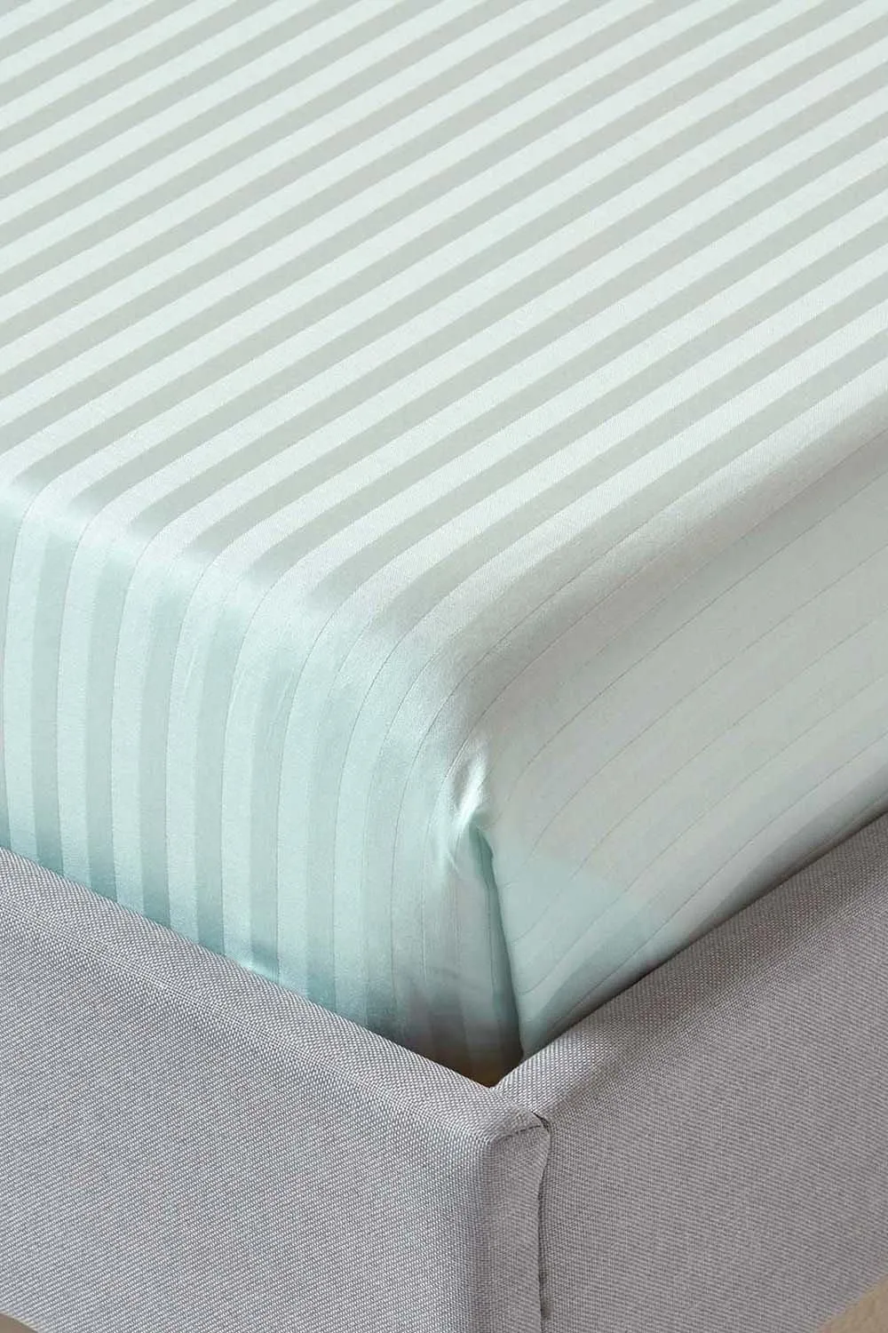 Homescapes Egyptian Cotton Satin Stripe Flat Sheet 330 Thread Count in Blue 2