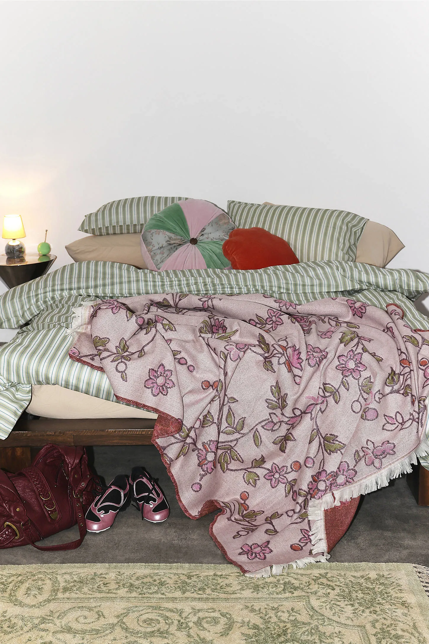 Clarissa Vine Throw - Pink