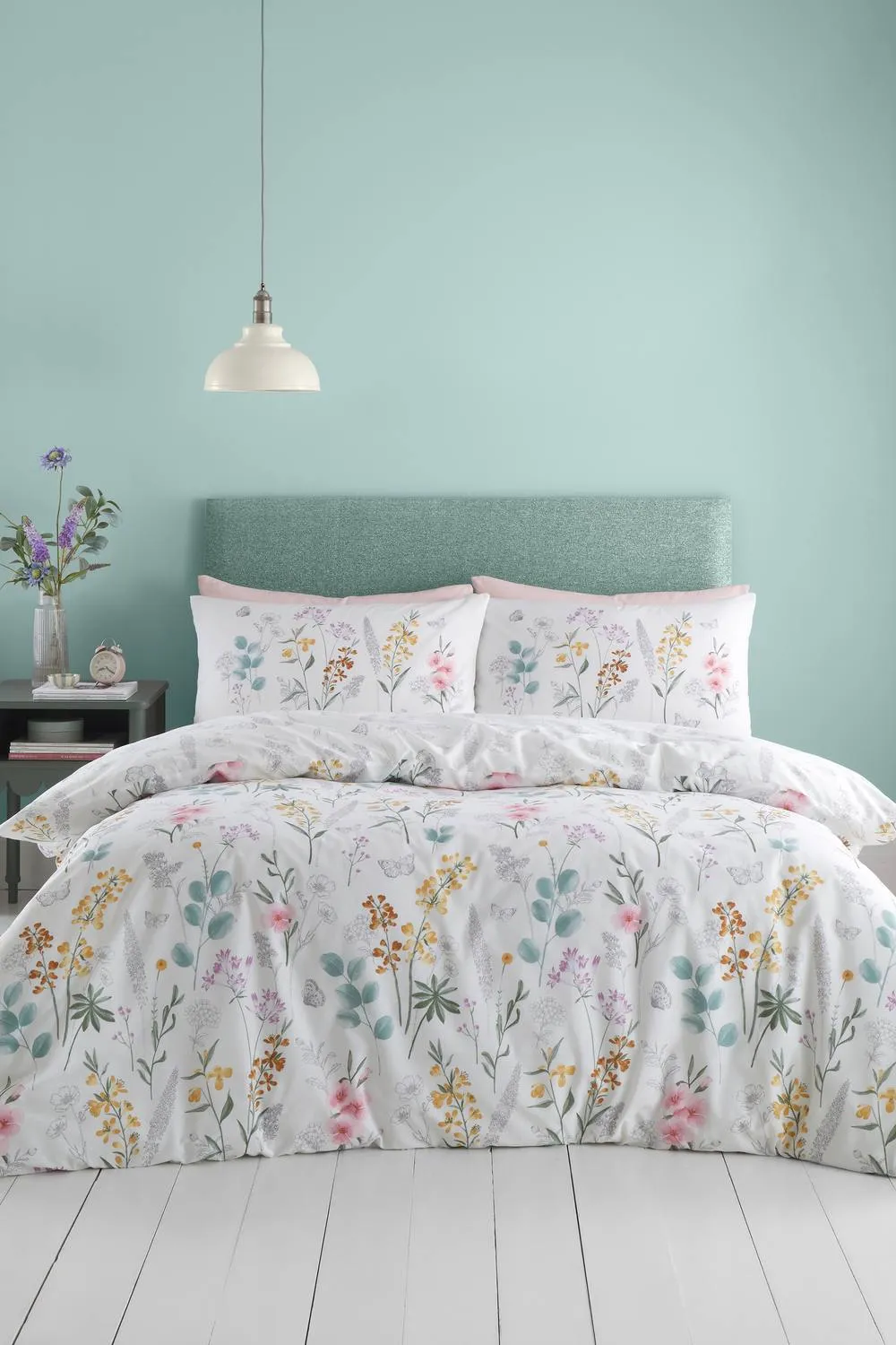 Catherine Lansfield 'Emilia Floral' Reversible Duvet Cover Set in White
