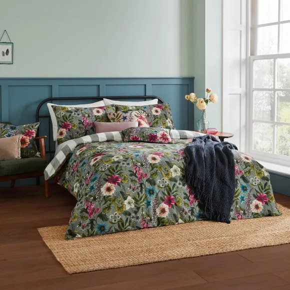 Wylder Nature Hidcote Manor Reversible Duvet Cover and Pillowcase Set 1