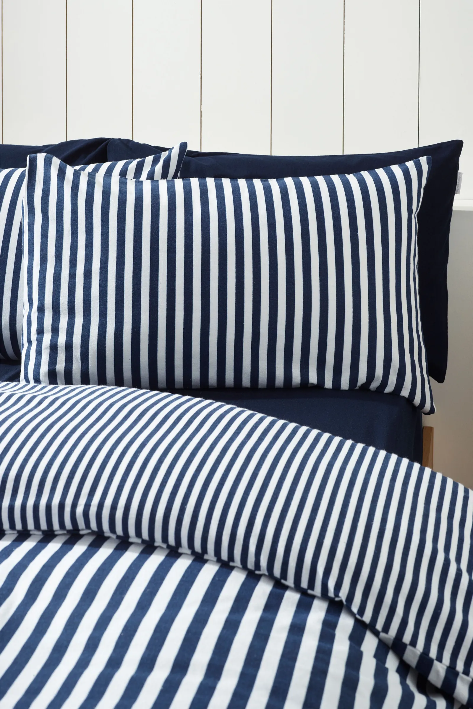 Catherine Lansfield Brushed Stripe 100% Cotton Duvet Cover Set in Navy 3