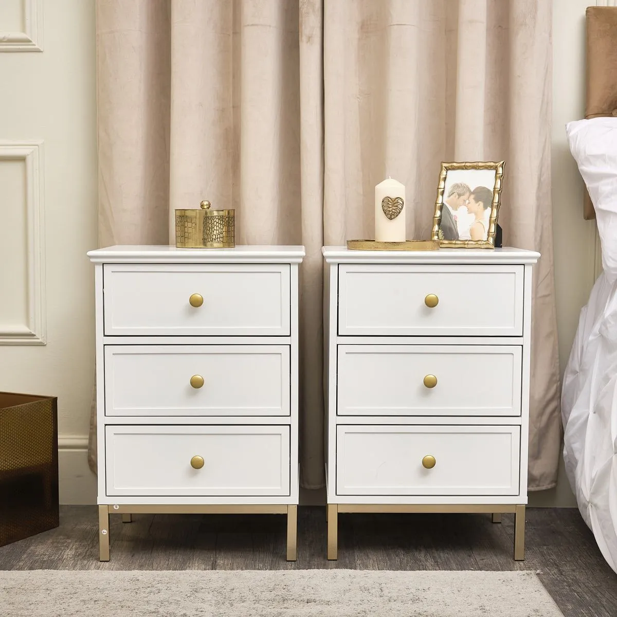Melody Maison Large Chest Of Drawers & Pair Of Bedside Tables - Aisby White Range 6