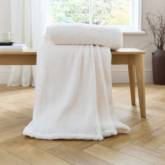 Teddy Supersize Family Snuggle Throw Blanket 240cm x 280cm 1