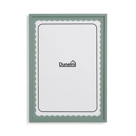 Remi Scalloped Photo Frame 3