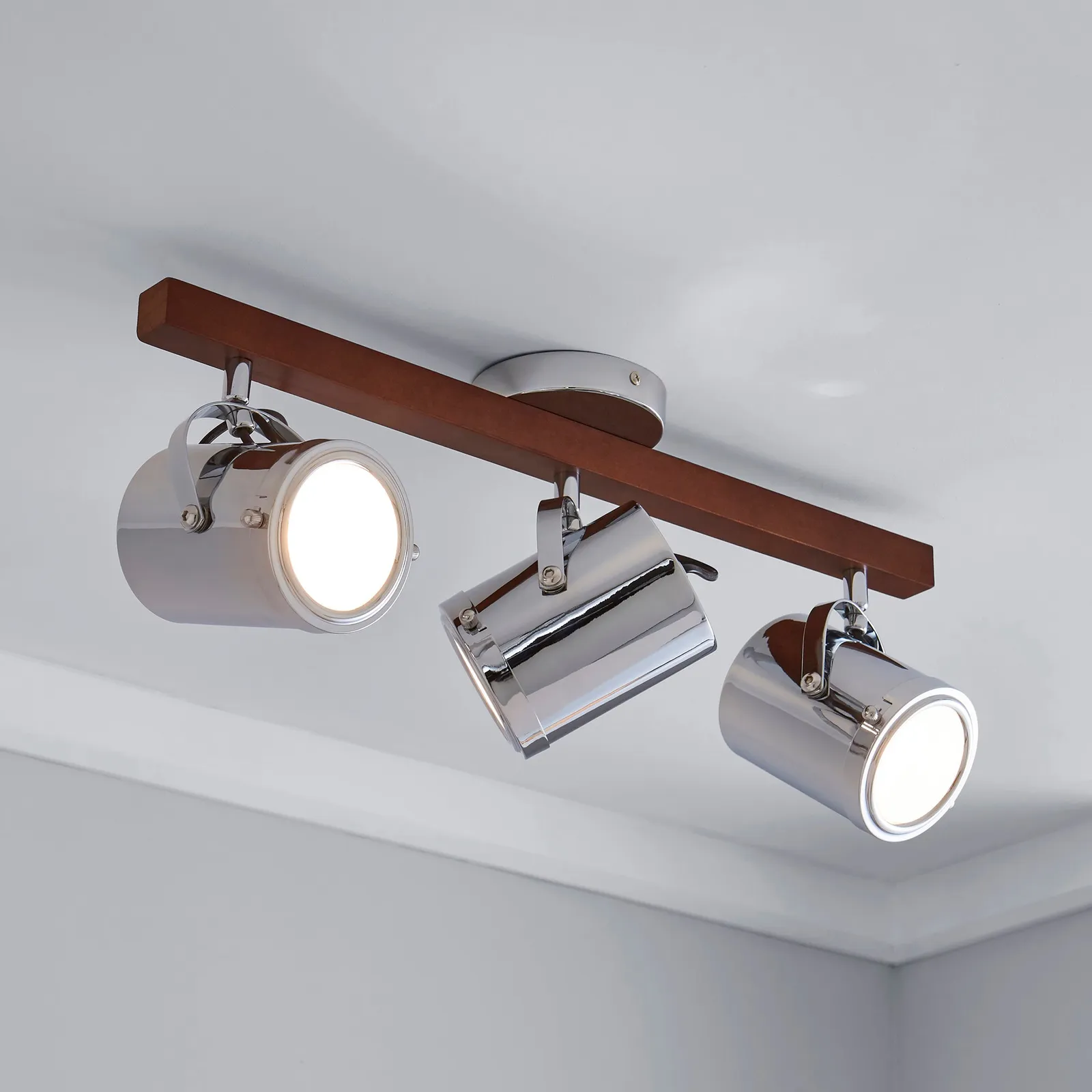 Carlton 3 Light Chrome Spotlight Bar Silver