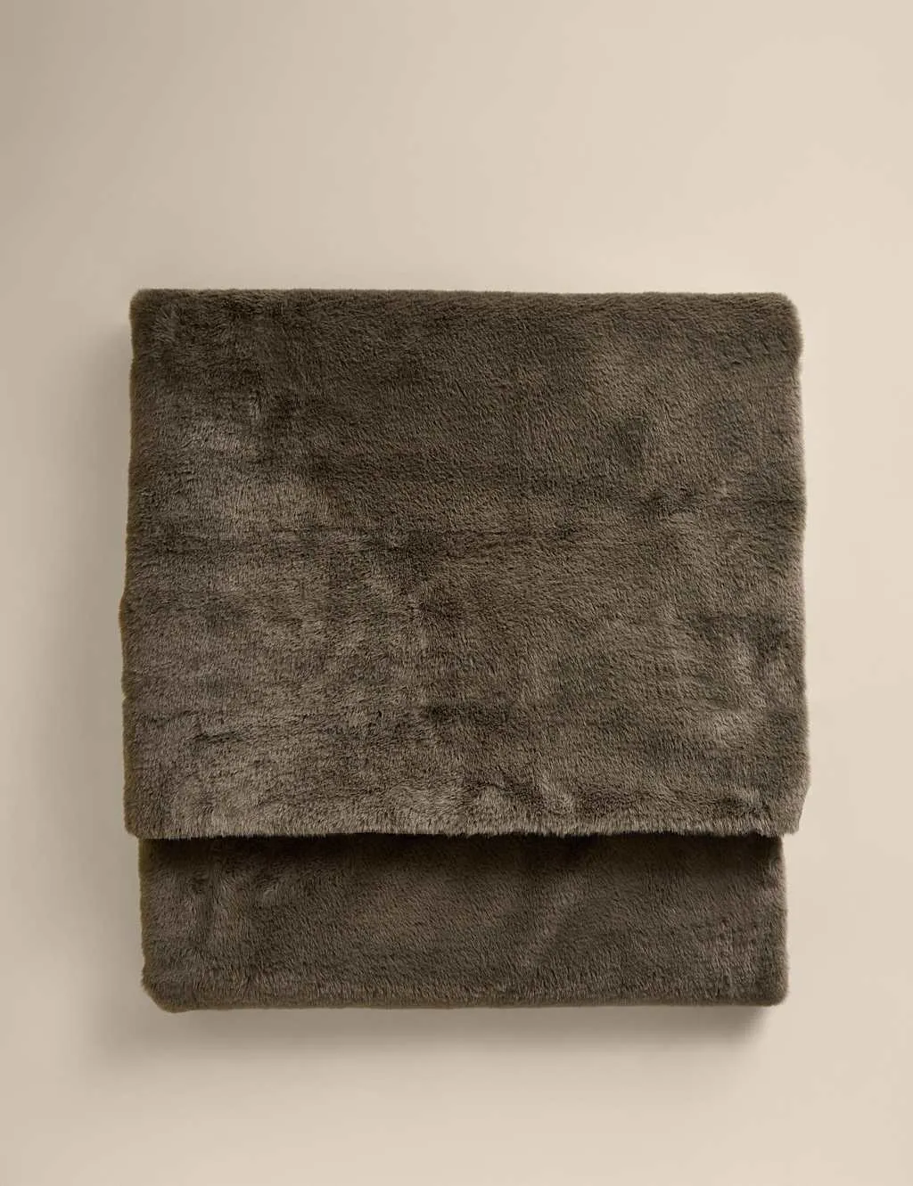 M&S Supersoft Faux Fur Large Throw Khaki