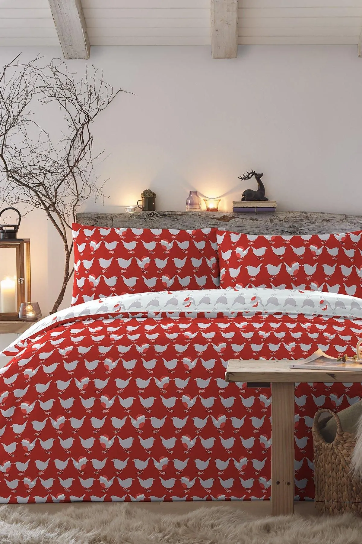 Fusion 'Geo Robin' Festive Robin Reversible Duvet Cover Set in Red