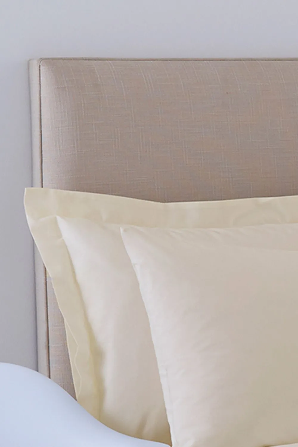 Martex Percale Polycotton Oxford Pillowcase in Ivory 2