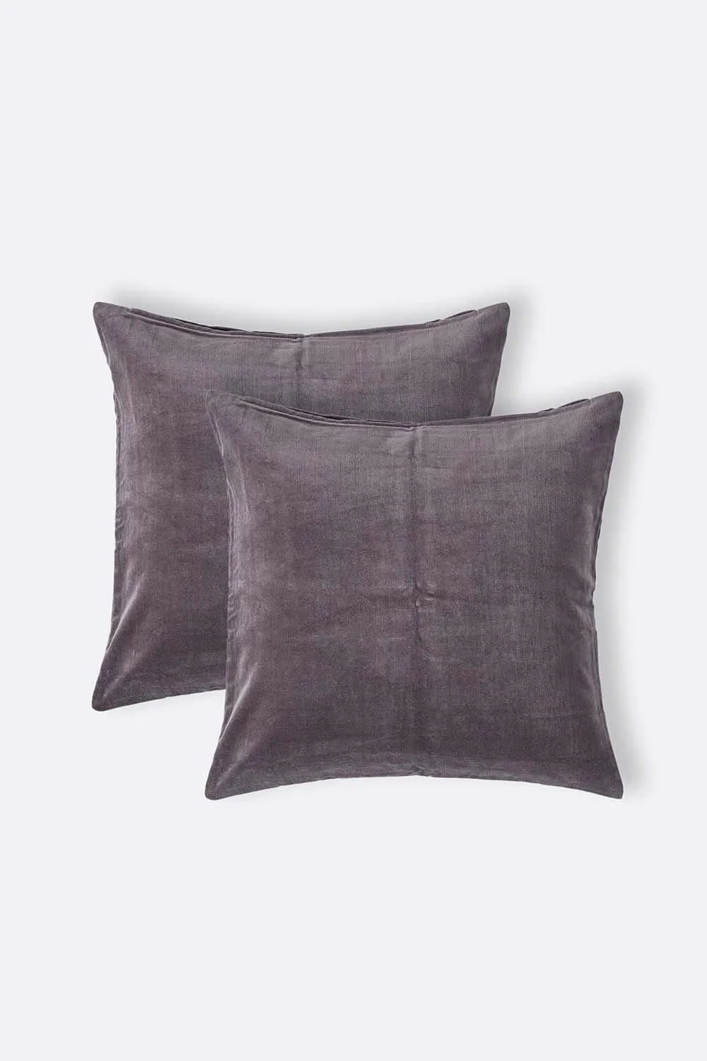 Homescapes Set of 2 Velvet Cushion Covers in Dark Grey