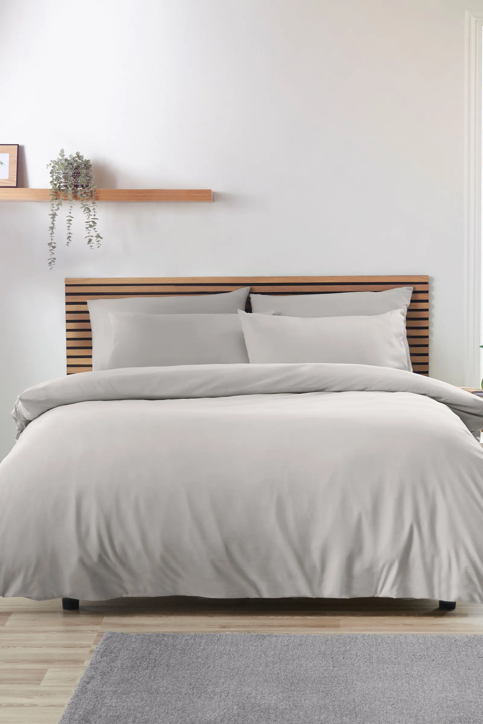 Catherine Lansfield So Soft Non Iron Duvet Cover Set in Grey