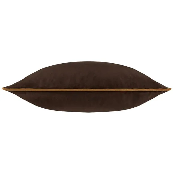 Furn. Square Cushion 3