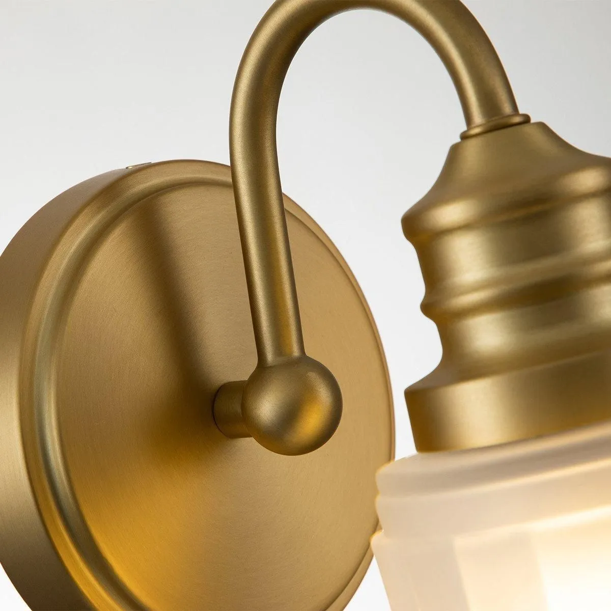 Netlighting Quoizel Swell Wall Lamp Brushed Brass IP44 in Yellow 5