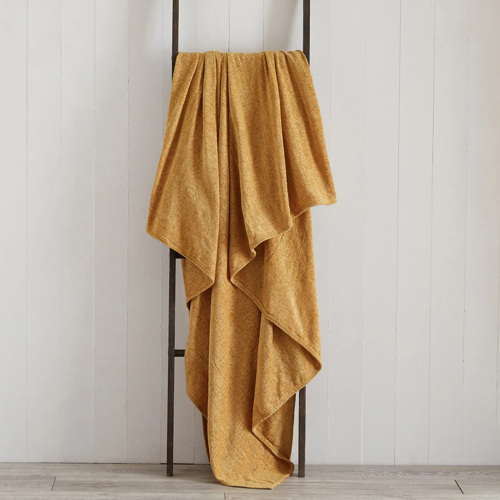 Chenille Ochre Throw Yellow