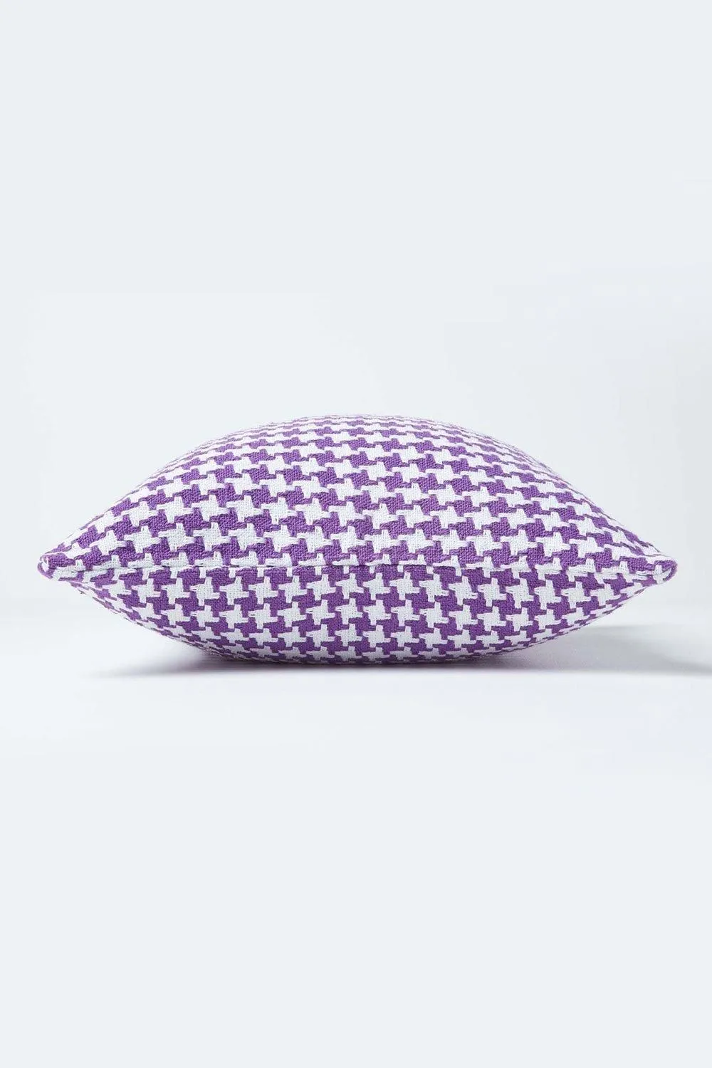 Homescapes Houndstooth 100% Cotton Cushion Cover in Purple 2