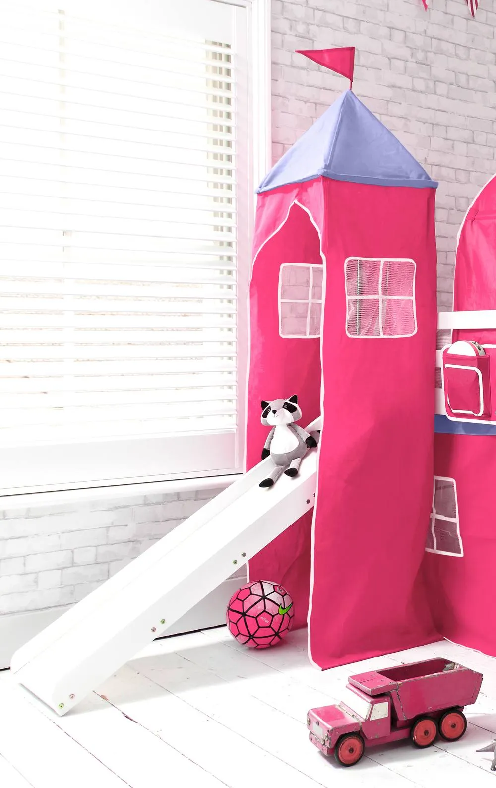Nöa and Nani Moro Cabin Bed Midsleeper with Slide & Pretty Pink Package in White 4