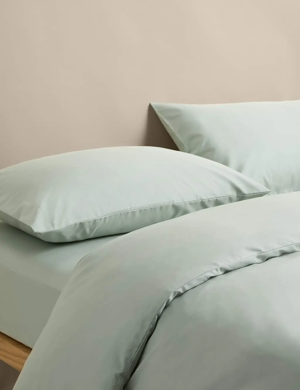 M&S Egyptian Cotton 400 Thread Count Crisp Bedding Set Sage